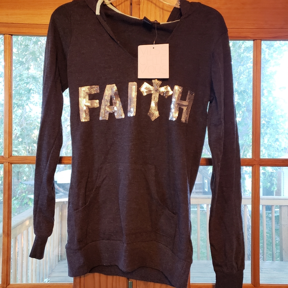 Sweat shirt